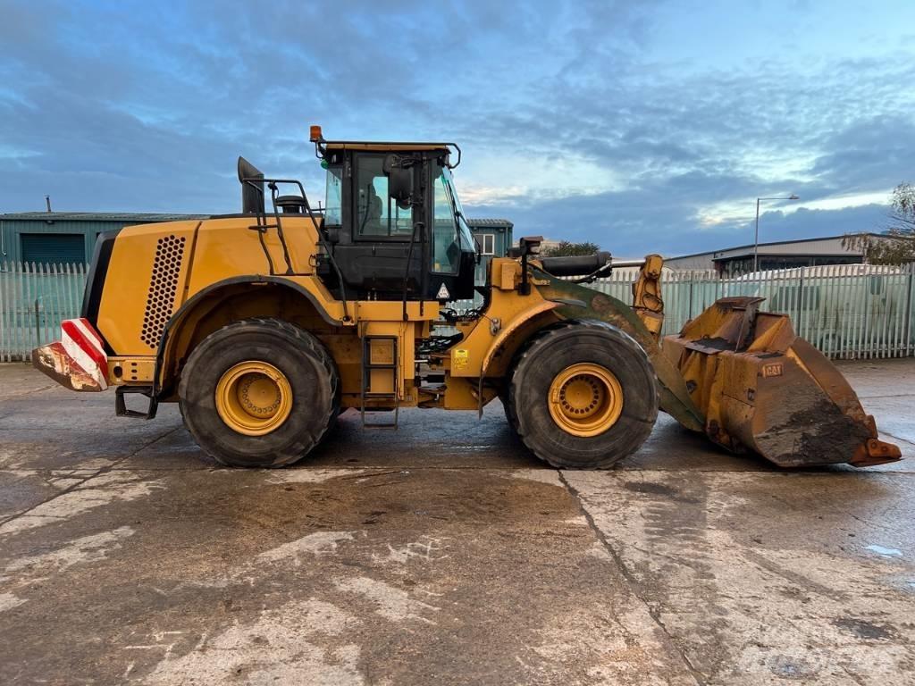 CAT 972 K Kolové nakladače