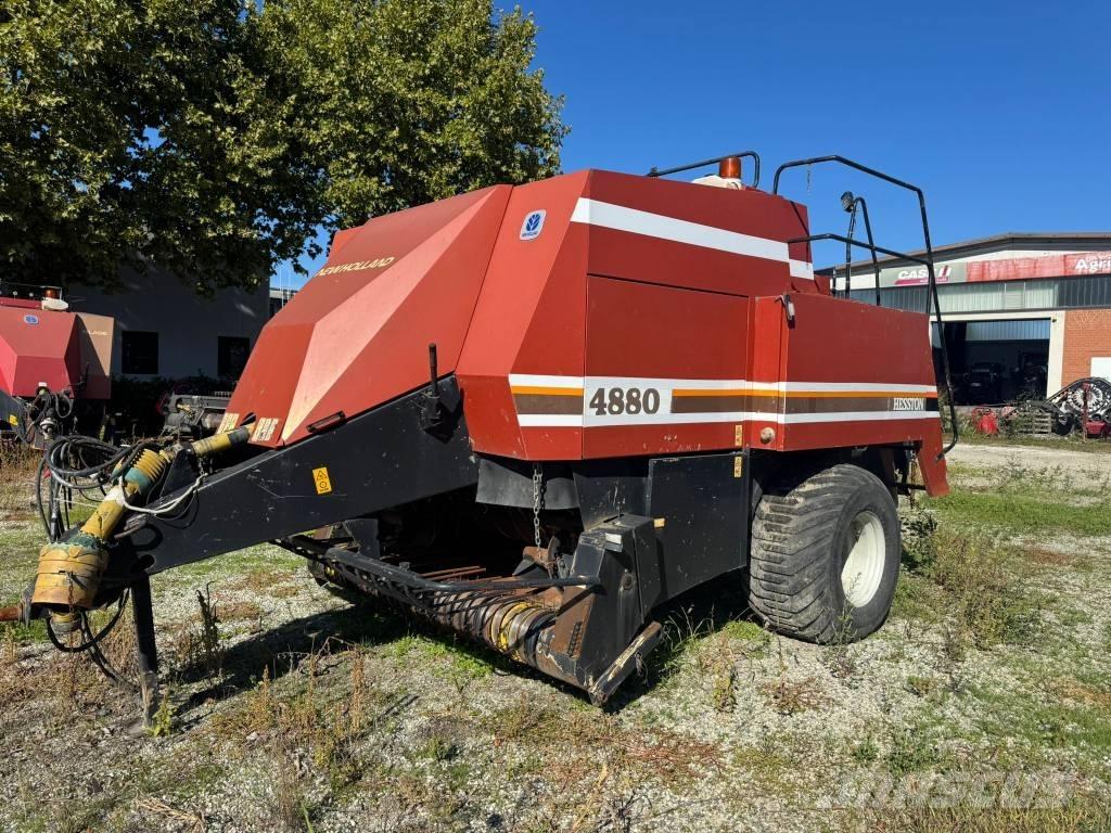 Hesston 4880 Lis na hranaté balíky