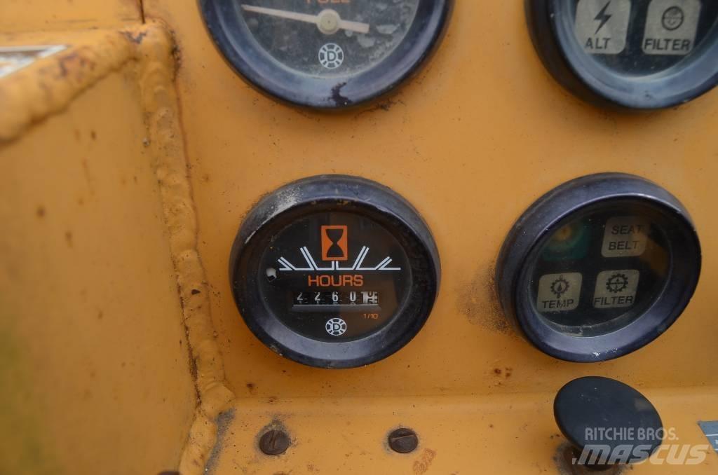 CASE TC220 Ostatní