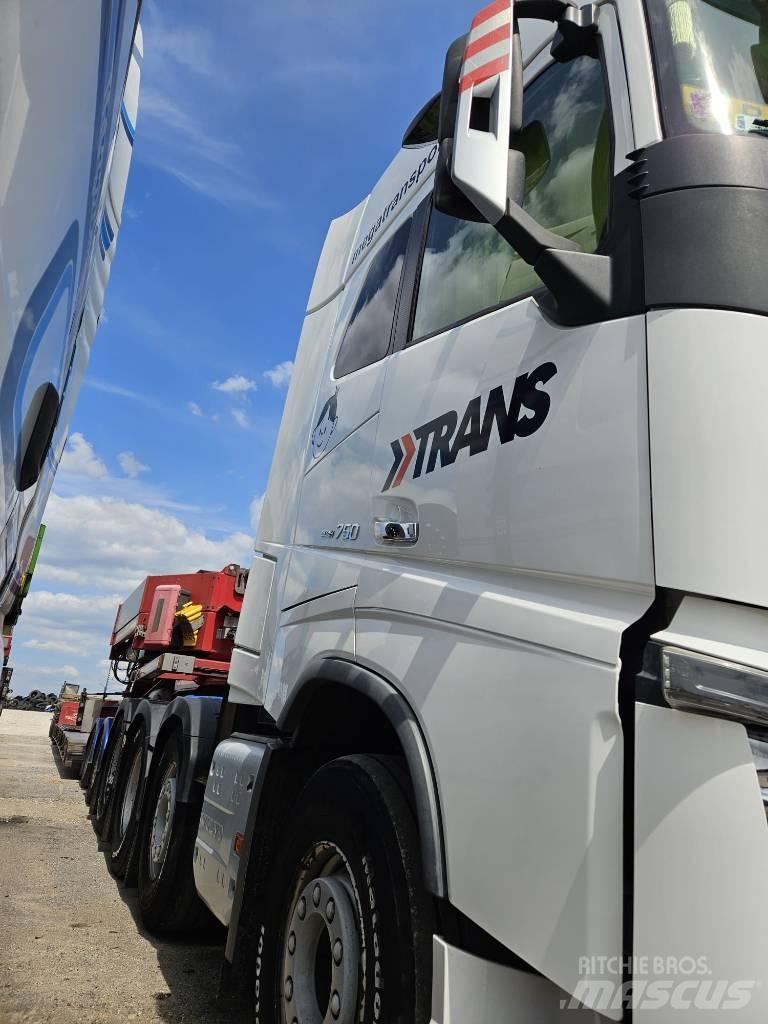 Volvo FH16 750KM 8x4 Tahače