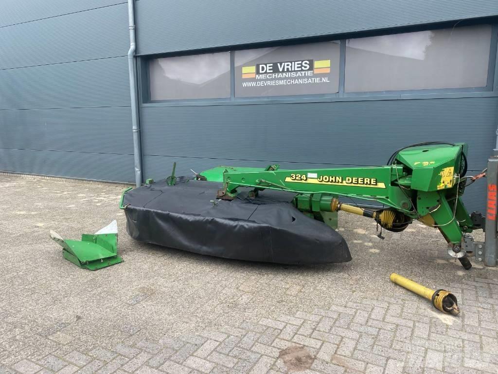 John Deere 324 Žací stroje