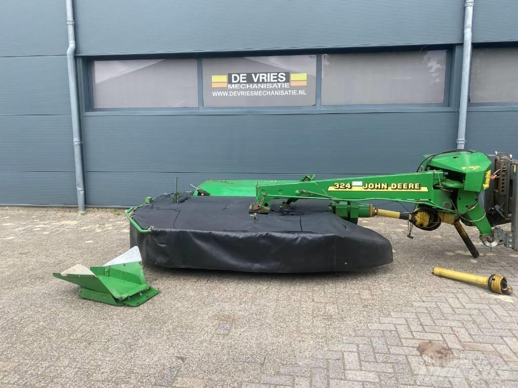 John Deere 324 Žací stroje