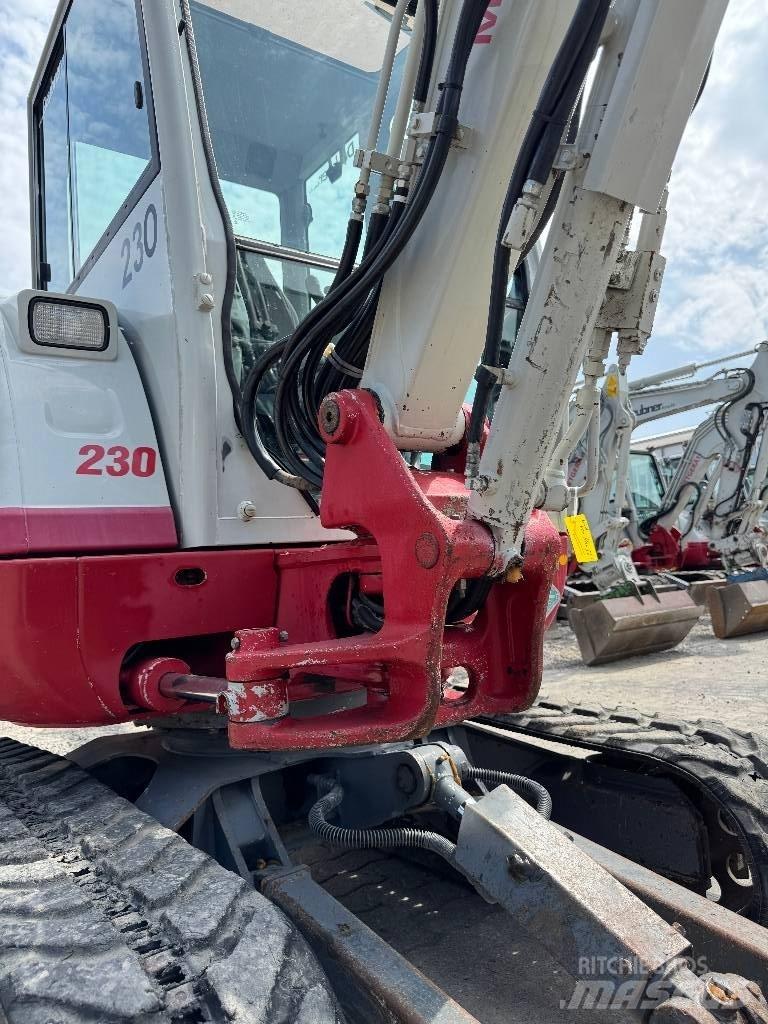 Takeuchi TB 230 Mini rýpadla < 7t