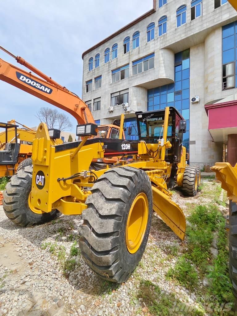 CAT 120 H Grejdry