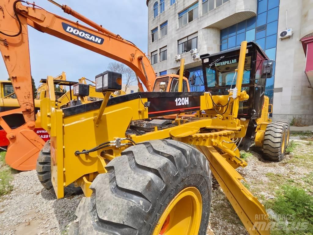 CAT 120 H Grejdry
