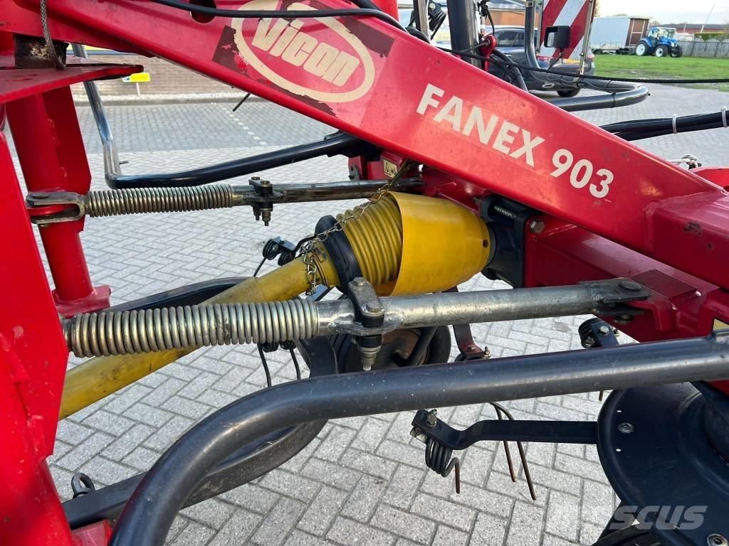 Vicon FANEX 903 Obraceče a shrabovače sena