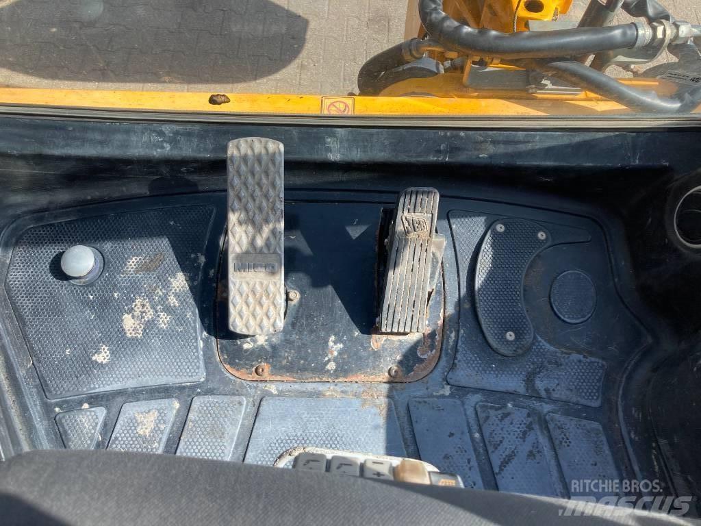 JCB 4 CX Super Rýpadlo-nakladače