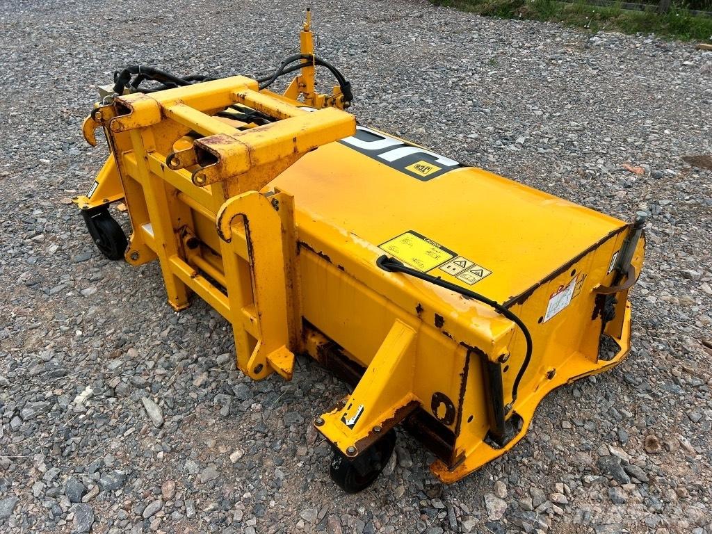 JCB SC 240 Zametací kartáče