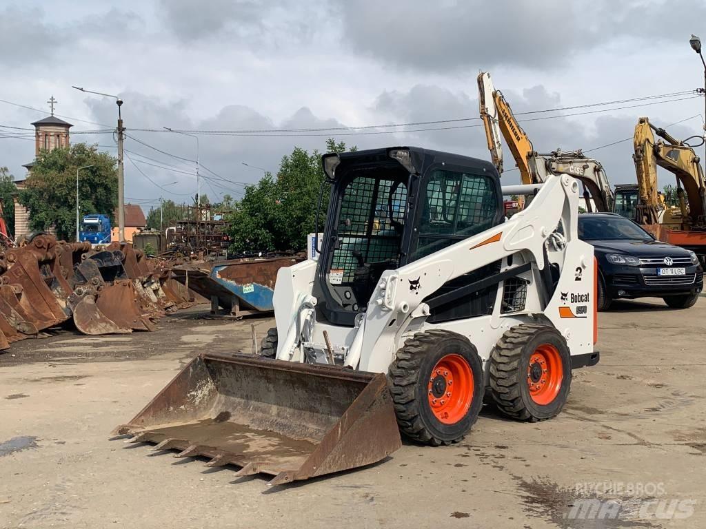 Bobcat S 570 Smykem řízené nakladače