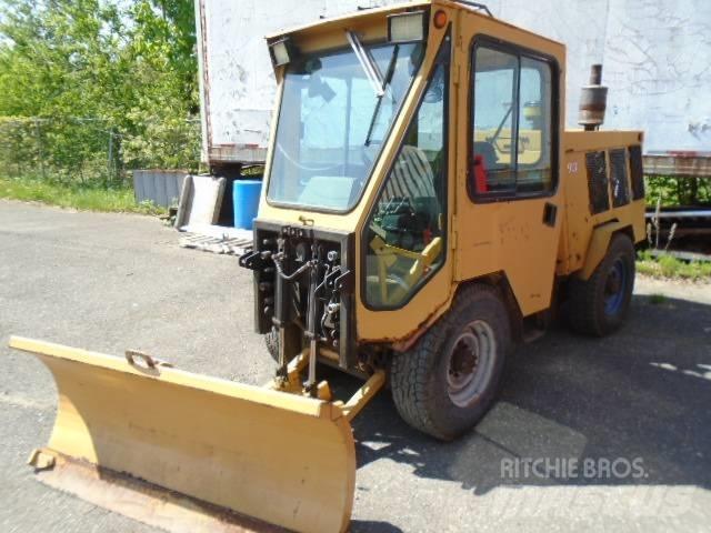 Trackless MT5T Další silniční a sněhové stroje