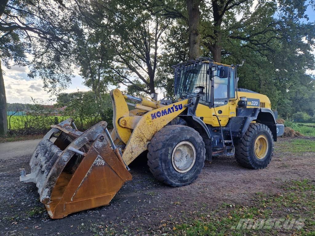 Komatsu WA 320-8 Kolové nakladače