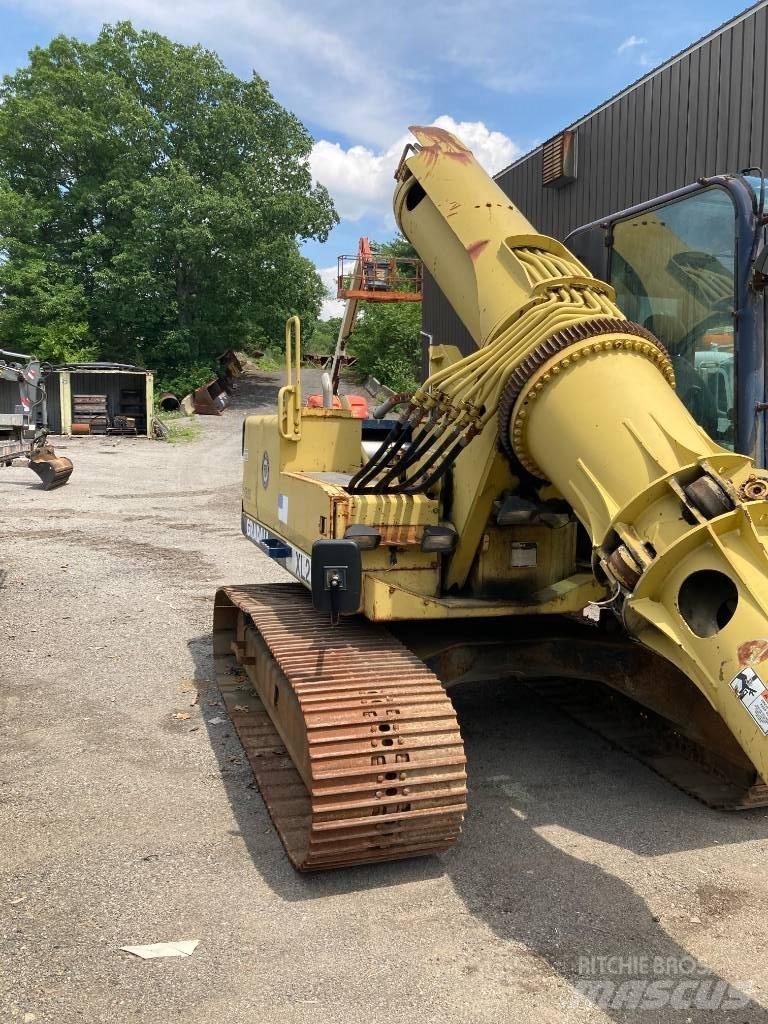 Gradall XL 2200 Pásová rýpadla
