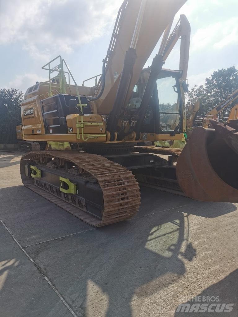 CAT 352 Pásová rýpadla