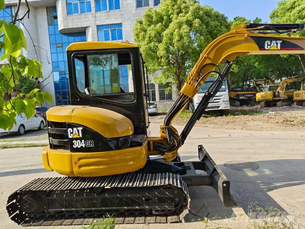 CAT 304 CR Mini rýpadla < 7t