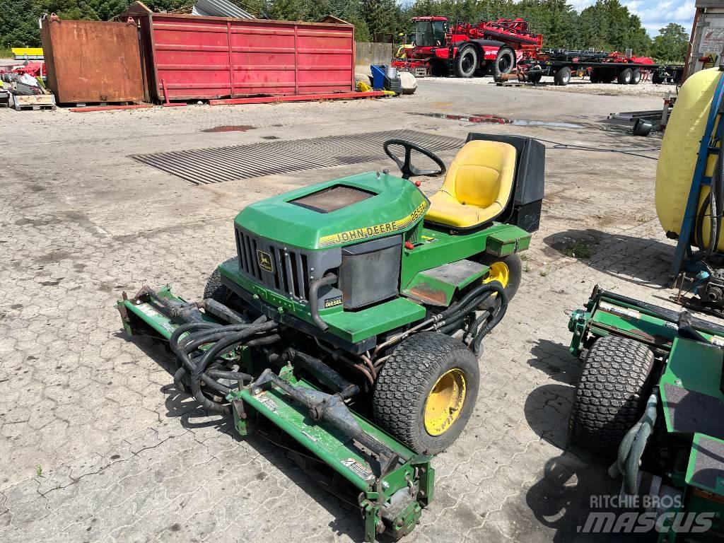 John Deere 2653 A Samojízdné sekačky
