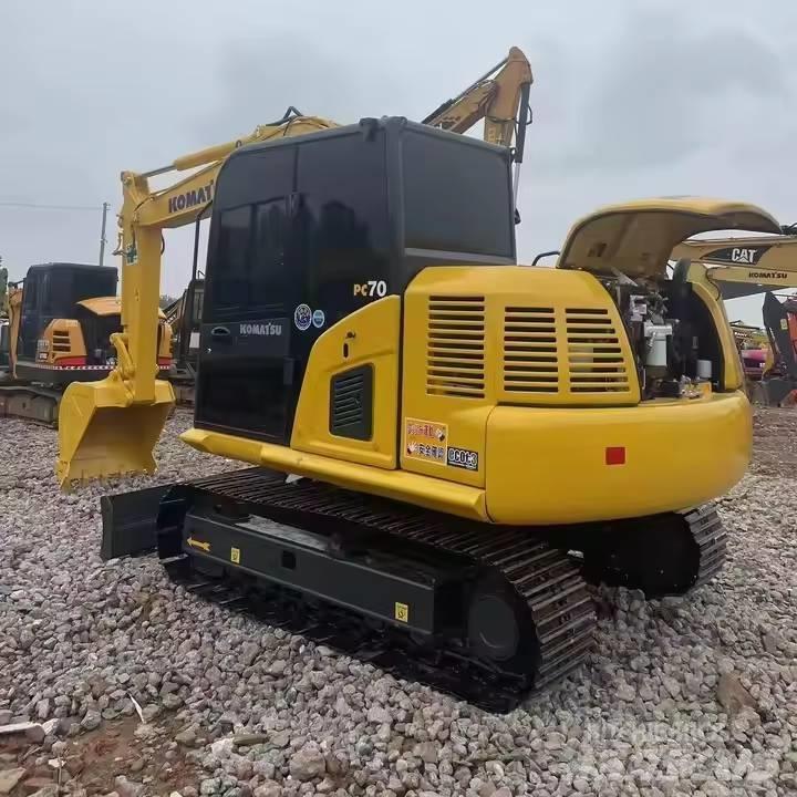Komatsu PC70-8 Midi rýpadla 7t - 12t