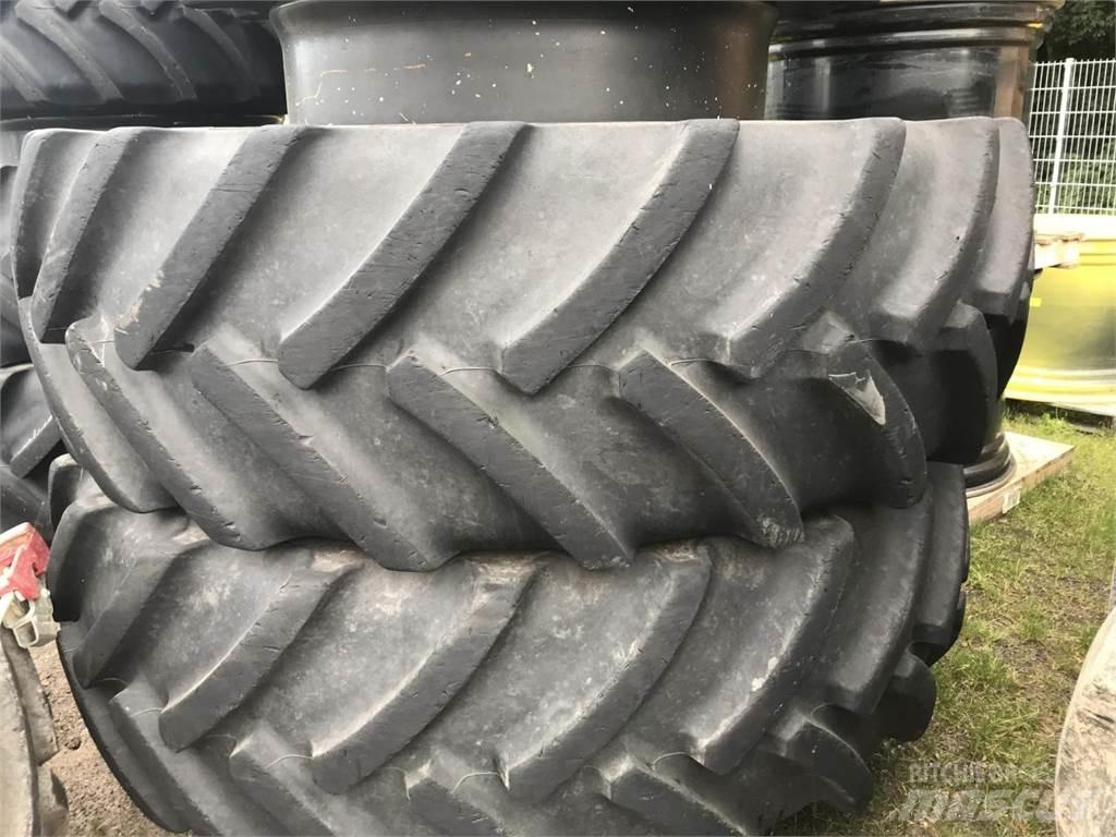 Mitas 680/80R42 Pneumatiky, kola a ráfky