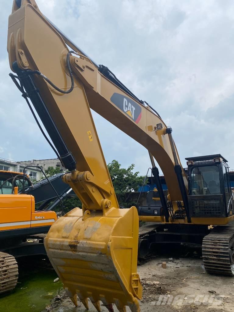 CAT 330 D Pásová rýpadla