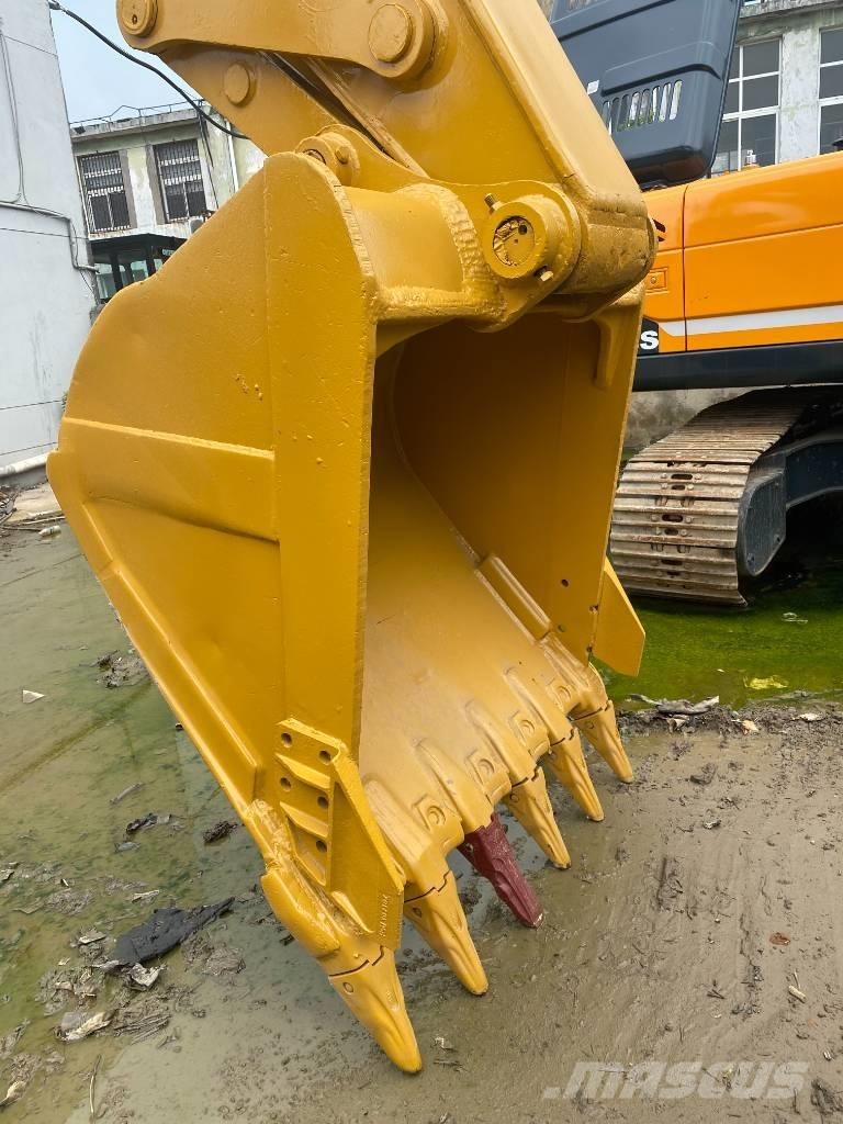 CAT 330 D Pásová rýpadla