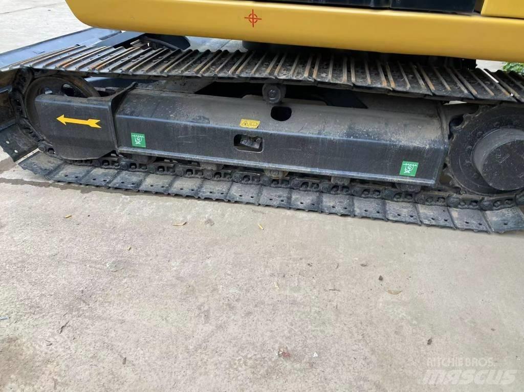 CAT 307 Pásová rýpadla