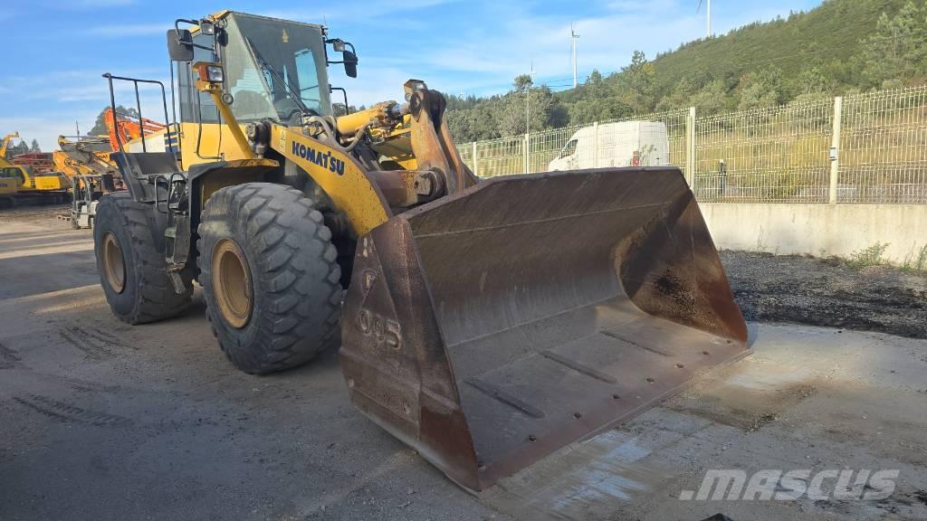 Komatsu WA 470-6 Kolové nakladače