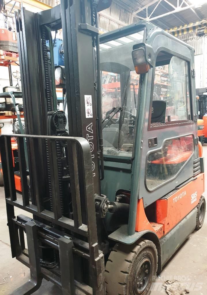Toyota 7 FBMF 25 Akumulátorové vozíky