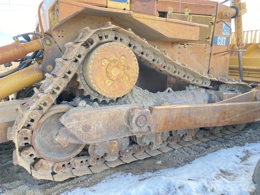 CAT D10N Pásové dozery