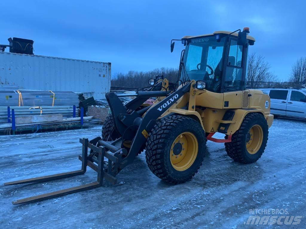 Volvo L 30 G Kolové nakladače