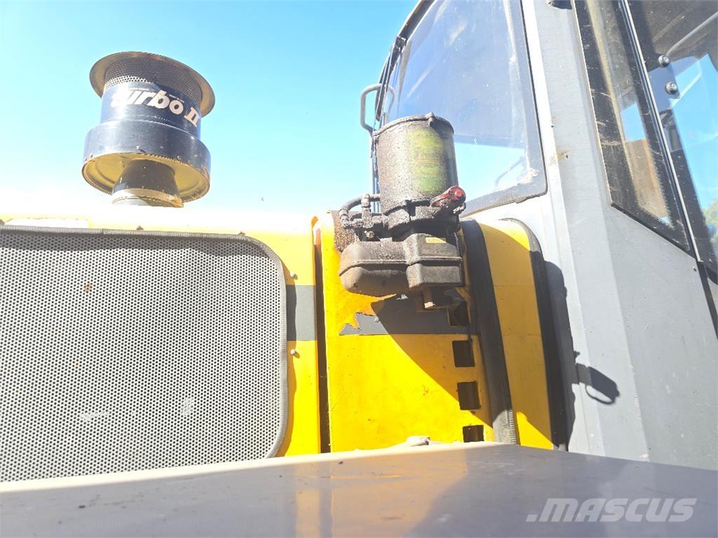 Furukawa 345 II Kolové nakladače