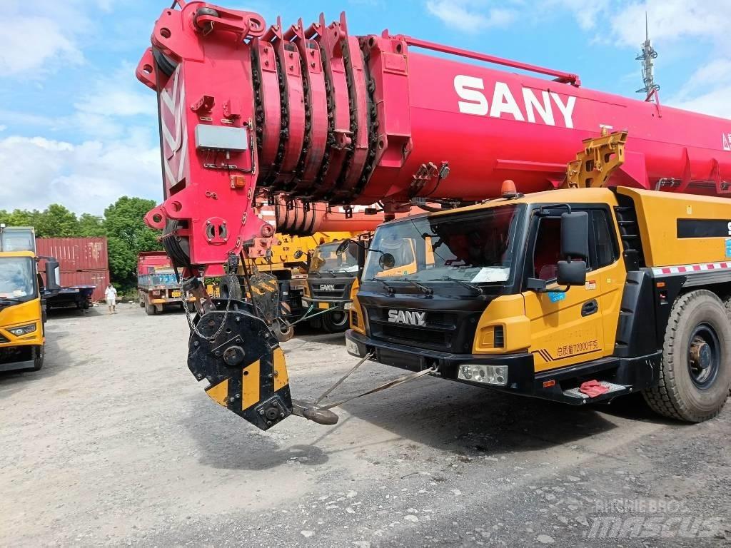 Sany SAC3000T Univerzální terénní jeřáby