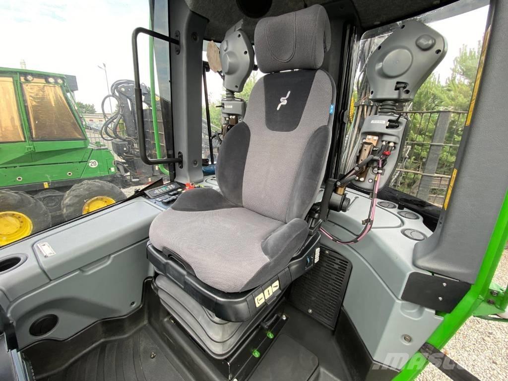 John Deere 1210 E Vyvážecí traktory