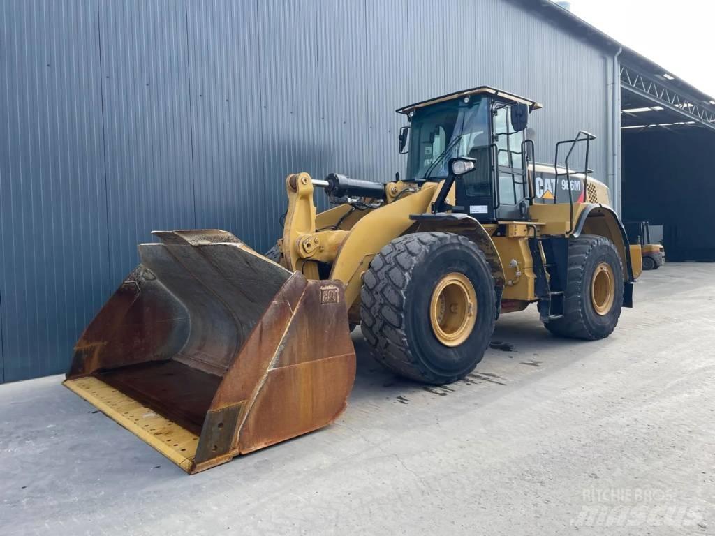 CAT 966M Kolové nakladače