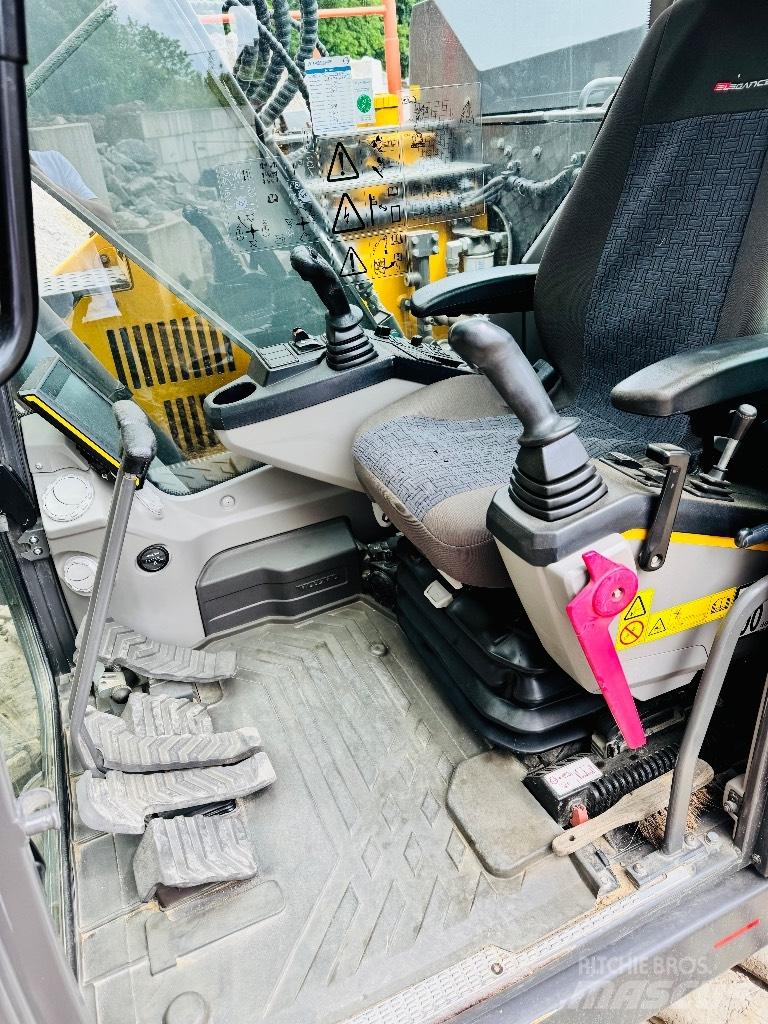 Volvo ECR 145 E Pásová rýpadla