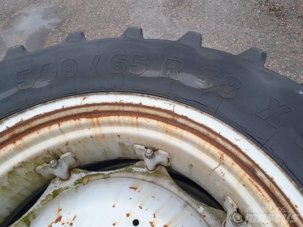 Michelin 540/65R38 Pneumatiky, kola a ráfky