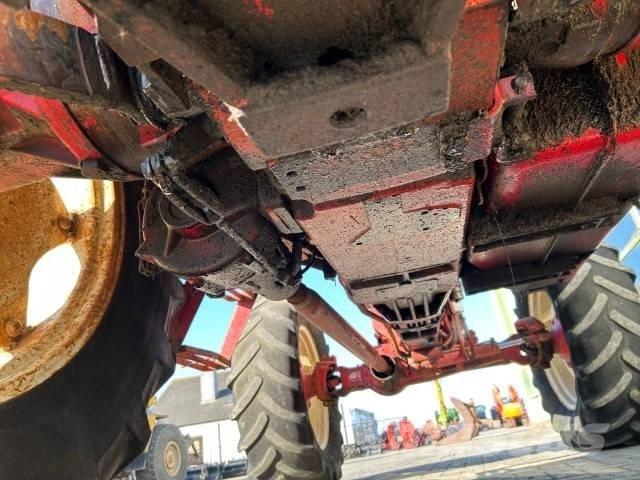 International 955 A Traktory