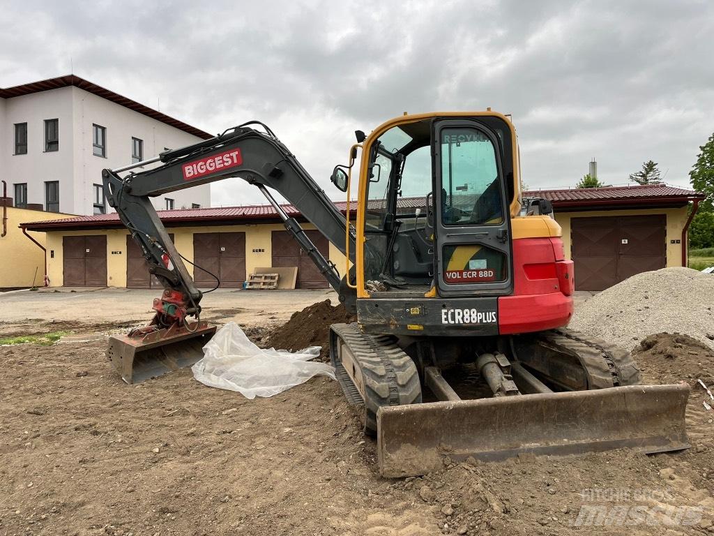 Volvo ECR 88 PLUS Midi rýpadla 7t - 12t