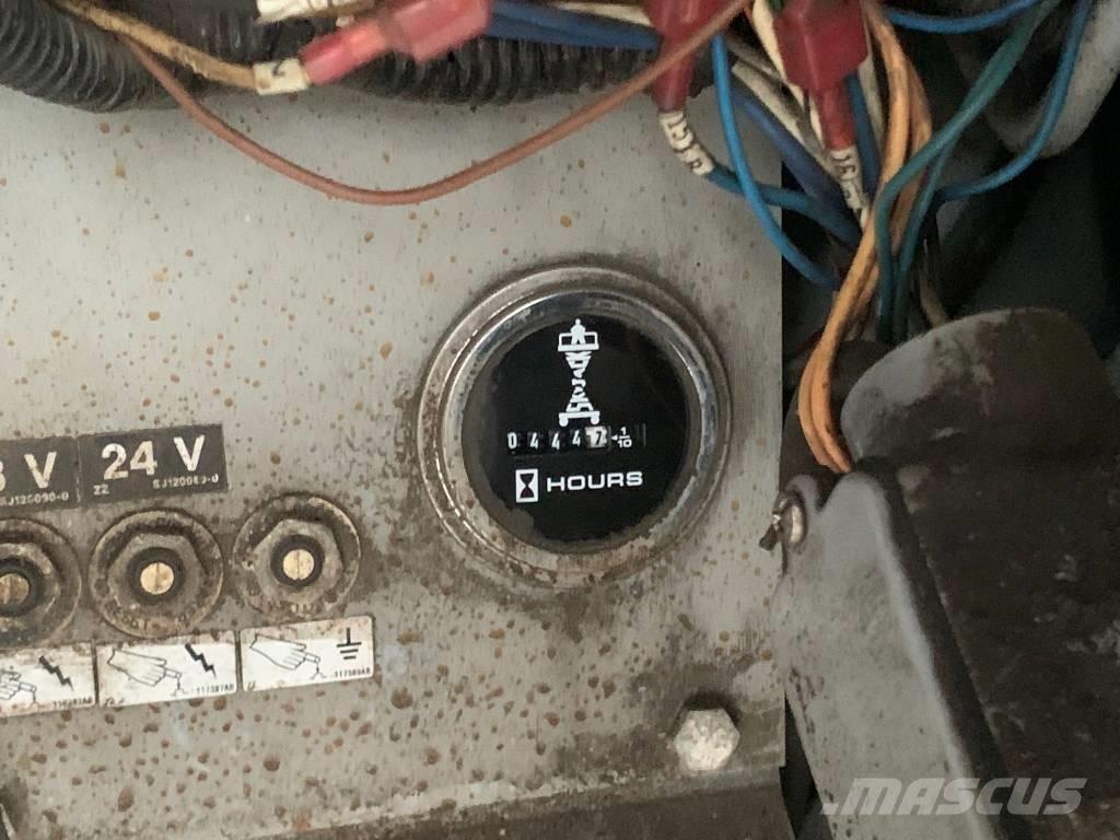 SkyJack SJ 8841 Nůžková zvedací plošina