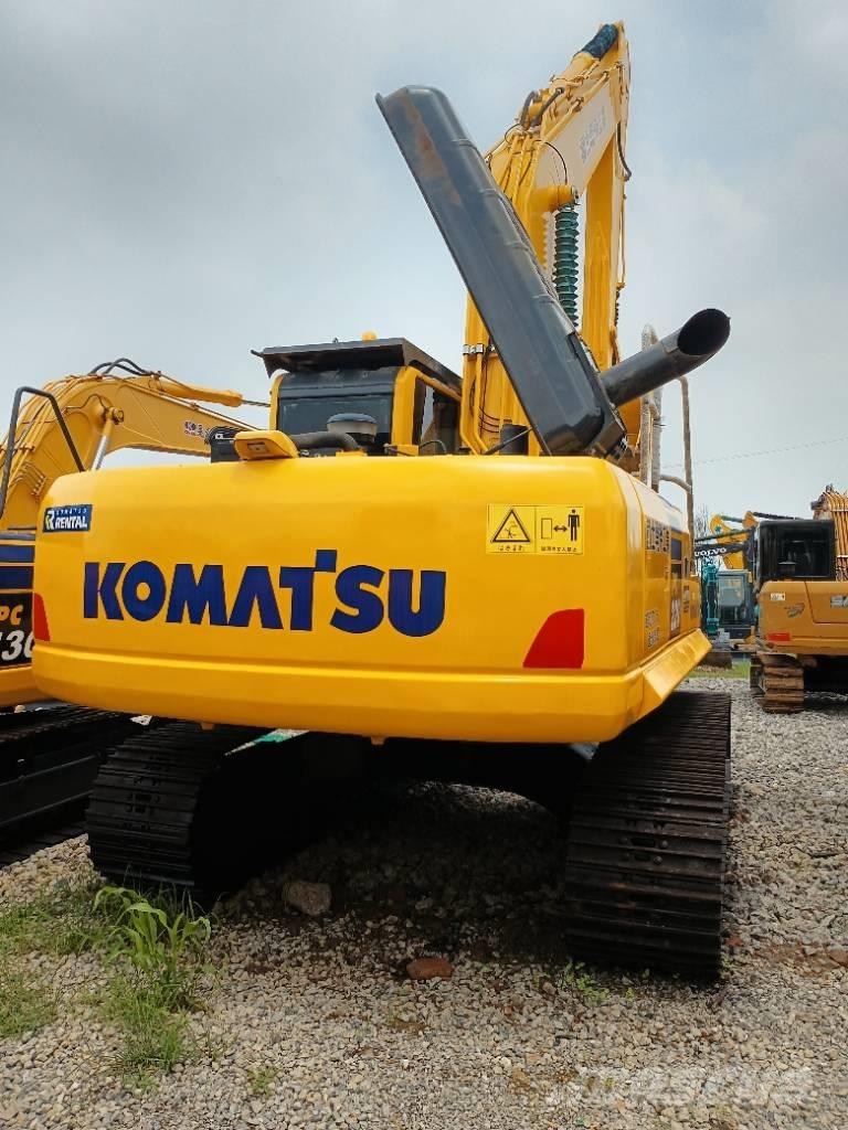 Komatsu PC 220-8 Pásová rýpadla