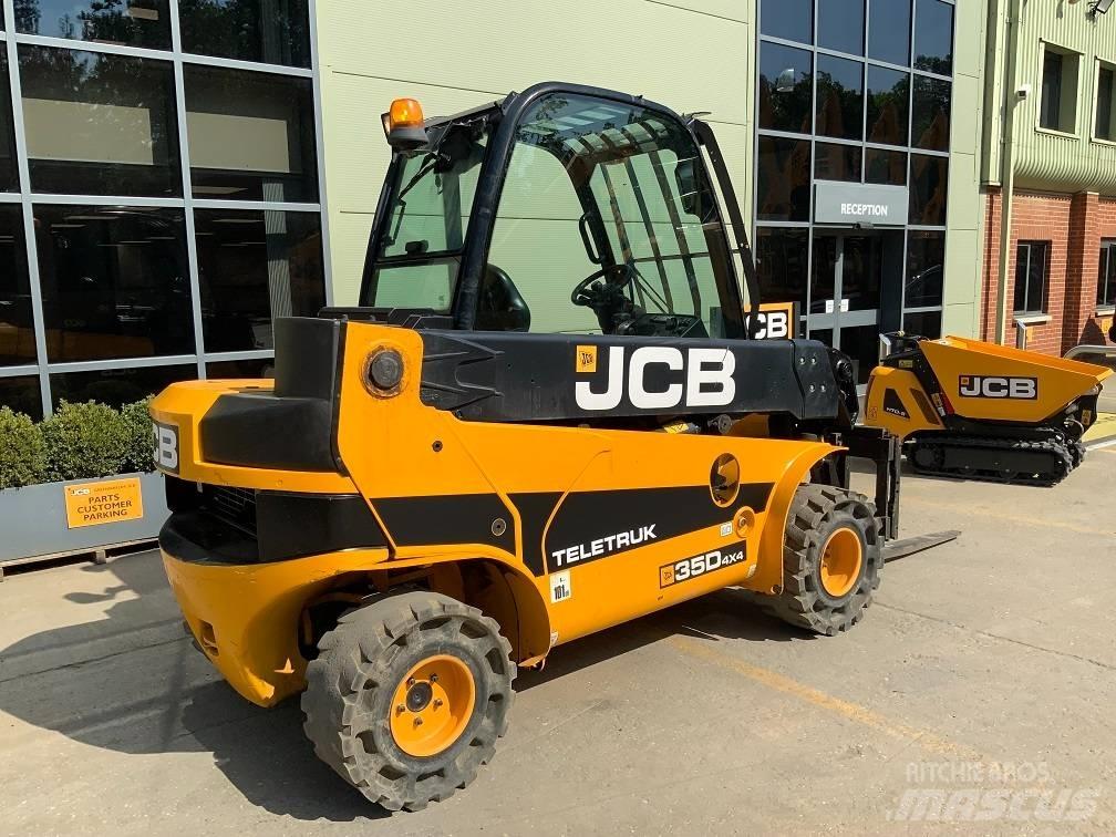 JCB TLT35D 4X4 Teleskopické manipulátory