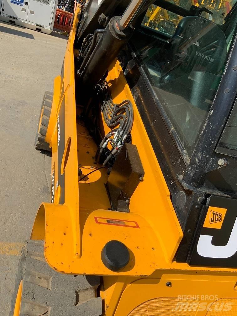 JCB TLT35D 4X4 Teleskopické manipulátory