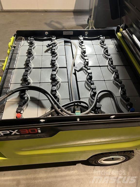 Clark EPX30i Akumulátorové vozíky