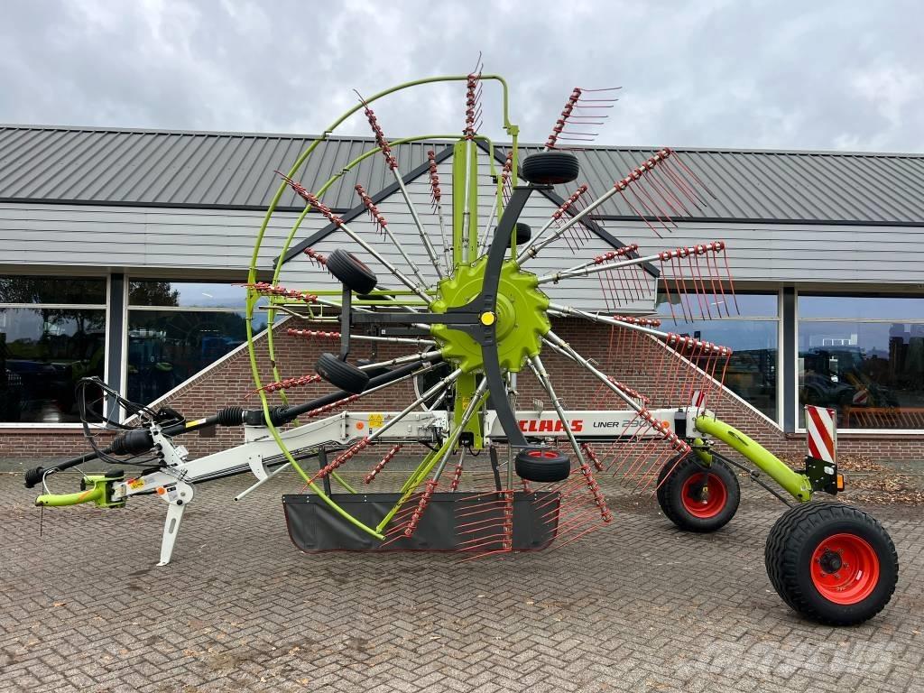 CLAAS Liner 2900 Řádkovače