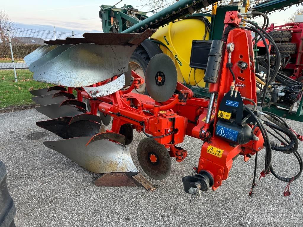 Kuhn Vari-Master 123 Oboustranné pluhy
