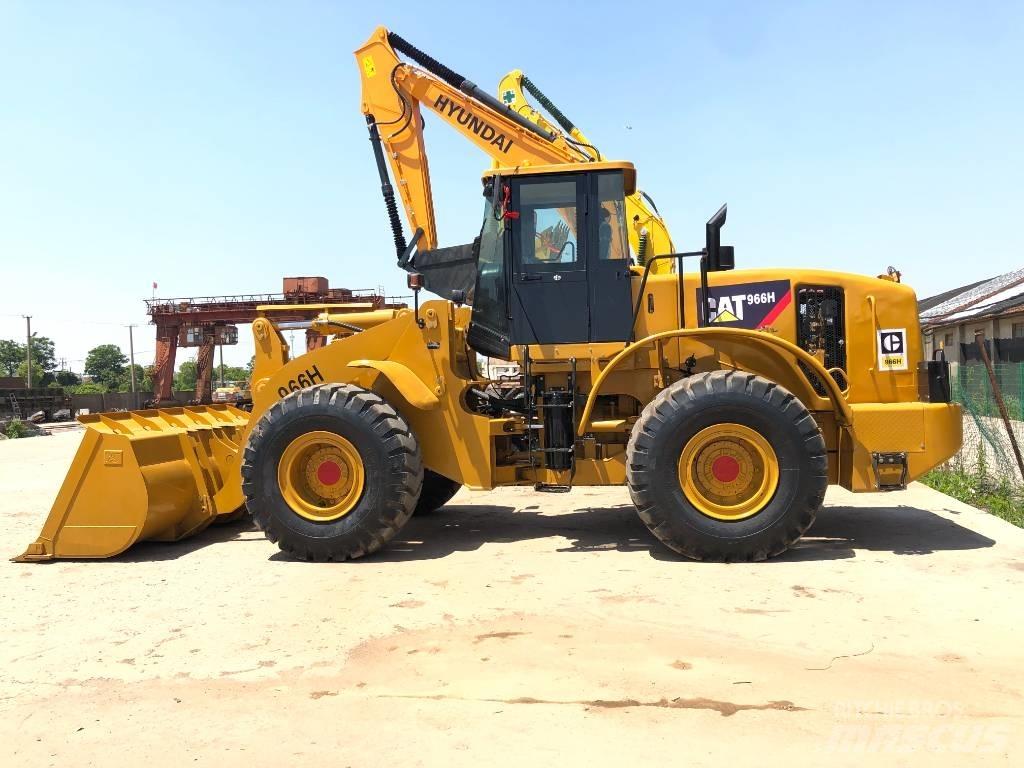 CAT 966H Kolové nakladače