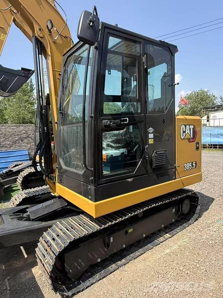CAT 305.5 Mini rýpadla < 7t