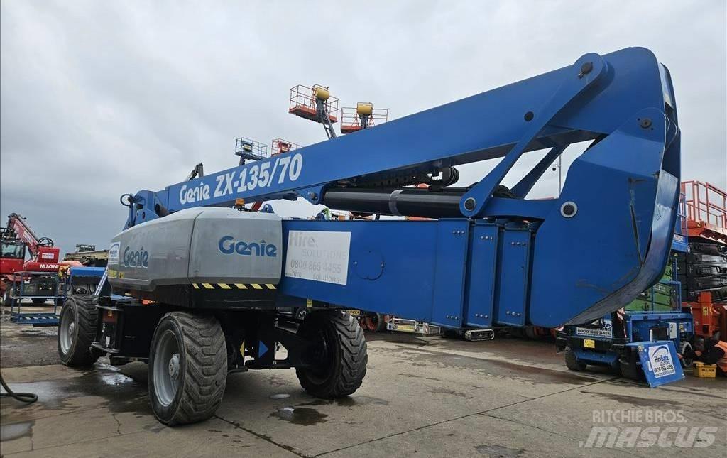 Genie ZX 135/70 Kloubové plošiny