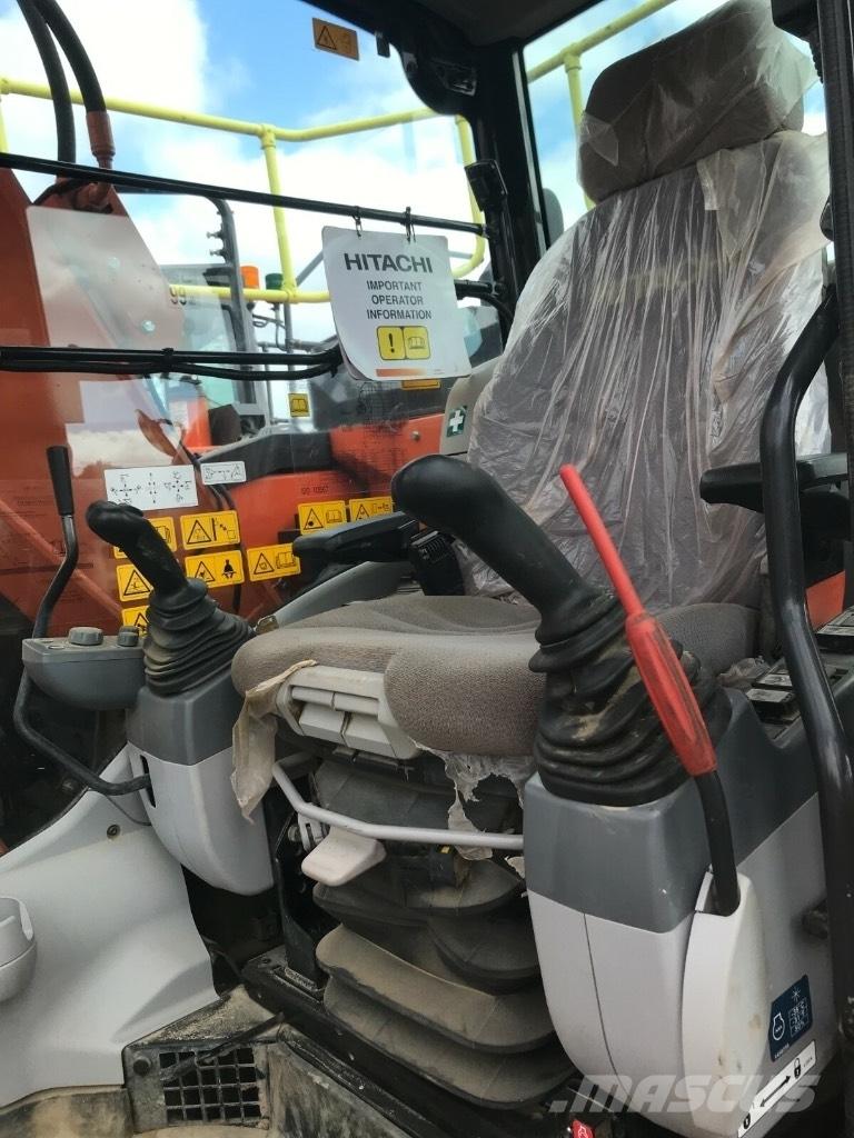 Hitachi ZX 135 US-6 Pásová rýpadla