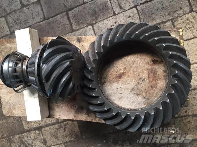  Pair of two GEARS Podvozky a zavěšení kol