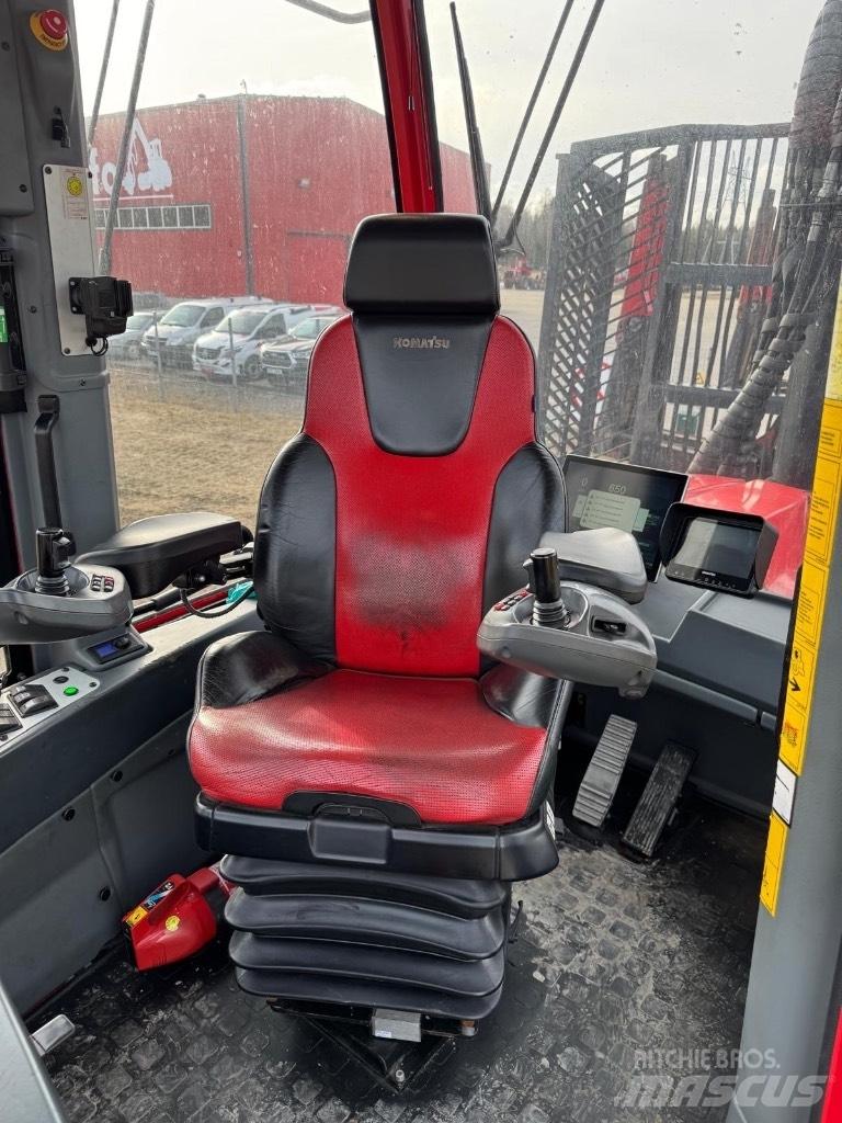 Komatsu 895 Vyvážecí traktory