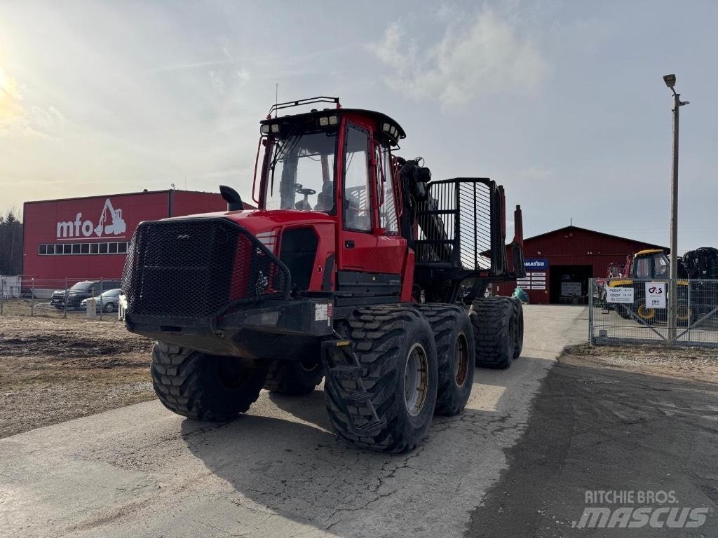 Komatsu 895 Vyvážecí traktory
